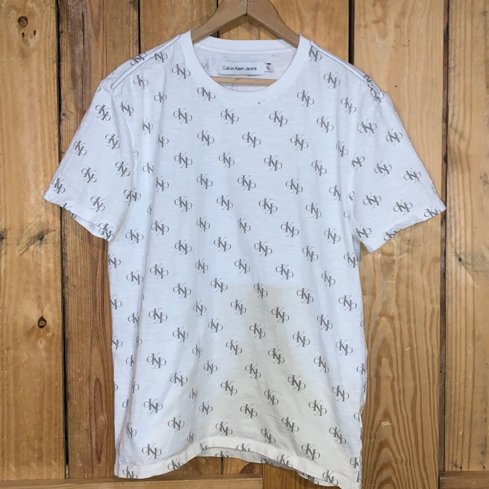 Calvin Klein Tee